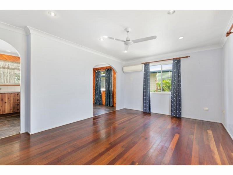 28 Wackford Street, Park Avenue QLD 4701